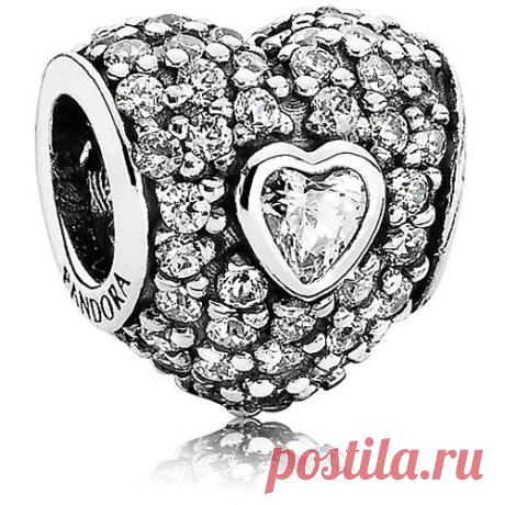 Подвеска-шарм Тройное сердце Pandora 791168CZ, паве - купить по цене 3100 руб в Москве