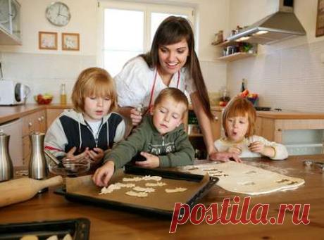 О ком мы заботимся? Женщины представляют большую опасность для самих себя, потому что пренебрегают своим здоровьем ради тех, кто им дорог. Две трети участниц опроса, который провел Британский кардиофонд, заявили, что гораздо больше озабочены здоровьем членов своей семьи, чем собственным. А каждая пятая утверждает, что до своего здоровья ей просто нет дела. Комментируя эти данные для BBC, доктор психологии Рик О’Горман предположил, что такое альтруистическое поведение — результат эволюционного…