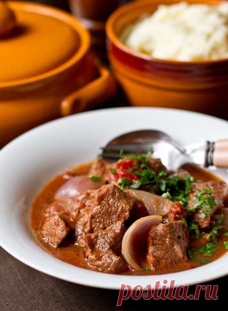 Стифадо из говядины - Пошаговый фото-рецепт | Вторые блюда | Вкусный блог - рецепты под настроение