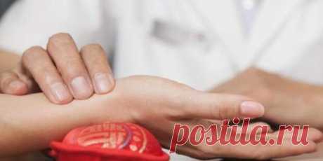 (37) 10 способов укротить подагру - ПолонСил.ру - социальная сеть здоровья - 6 июня - 43702935346 - Медиаплатформа МирТесен Что общего между Ньютоном, Диккенсом и Бетховеном? Подагра! Профилактика подагры жизненно необходима тем, кто входит в «группу риска». Зачастую это люди после сорока лет: мужчины или женщины в период менопаузы. Причем мужской пол подвержен заболеванию в 15 раз чаще, чем дамы. Ведь кислота - 6 июня - 43702935346 - Медиаплатформа МирТесен