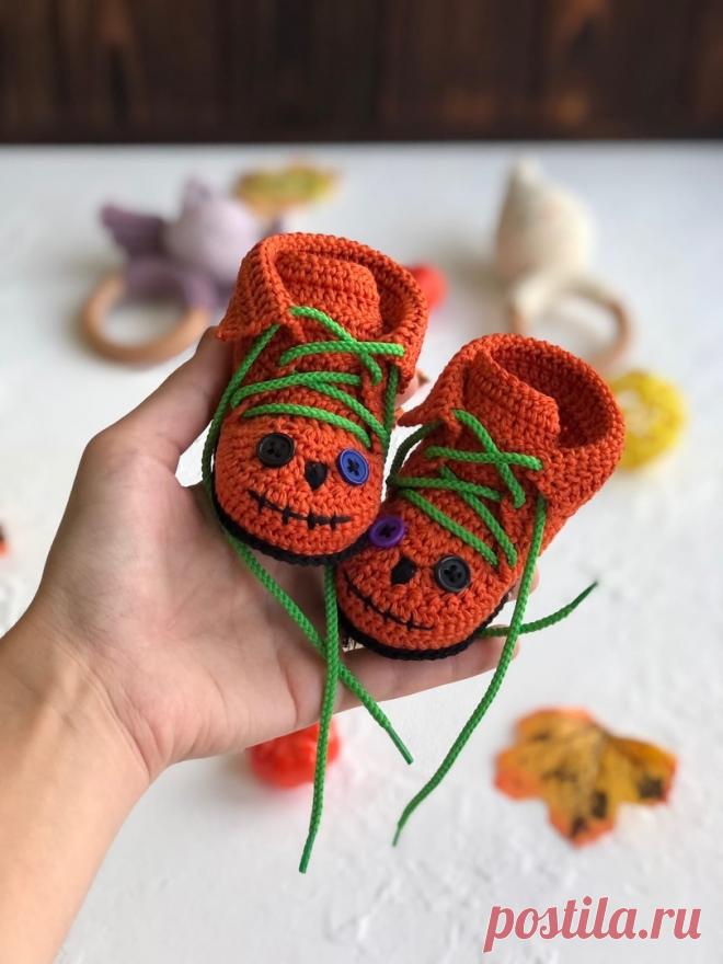 Новинка - Пинетки крючком в тему хэллоуина - вязание крючком & схемы вязания | Винера Эйер Прикольные получились пинетки  [😀] Что скажите?