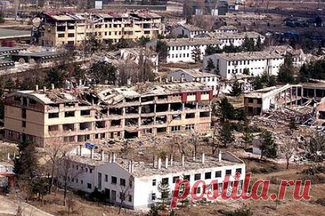 Захарова напомнила про оправдание НАТО бомбардировок Югославии. Официальный представитель МИД России Мария Захарова напомнила об обстрелах НАТО объектов энергетической инфраструктуры Югославии в 1999 году. Дипломат привела речь тогдашнего пресс-секретаря альянса Джейми Шиа, объяснявшего бомбардировки желанием воздействовать на Слободана Милошевича.