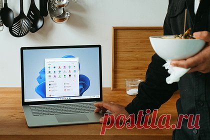 Пользователей Windows запутал переход на летнее время. Пользователи актуальной версии ОС от Microsoft попросили добавить в операционную систему функцию из Windows 7. Журналисты обратили внимание на Reddit, где владельцы ПК пожаловались, что в Windows 11 отсутствуют уведомления о переходе на летнее время. По словам авторов, отсутствие подобной опции путает.