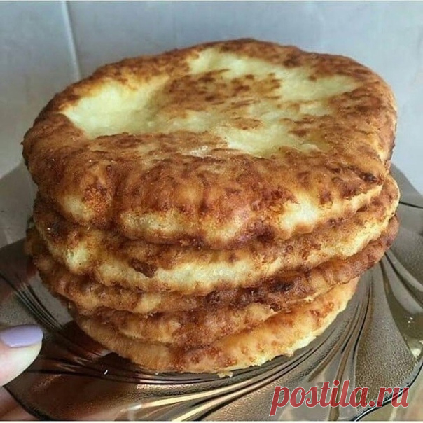 ВКУСНЫЕ СЫРНЫЕ ЛЕПЕШКИ

Инᴦредиенты: 

200 мл ĸефира 
Показать полностью...