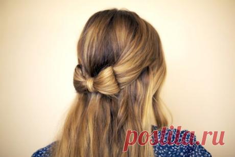 Бантик из волос.