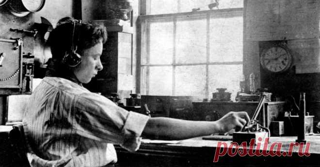 Миллионер на радиоволне Он провел первую в истории трансляцию боксерского поединка по радио. Уже на следующий день американцы стали сметать радиолы с прилавков. В следующие три года прибыль компании от продажи «музыкальных ящиков» превысила 80 миллионов долларов...