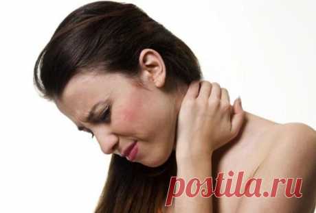 Сегодня собственная шея убивает втрое больше людей, чем онкология Не верите? А вот многочисленные пациенты врача-реабилитолога Александра Шишонина, избавившиеся от тяжёлой гипертонии, а заодно от остеохонд­роза и прочих неприятностей, знают: лучше правильно крутить …