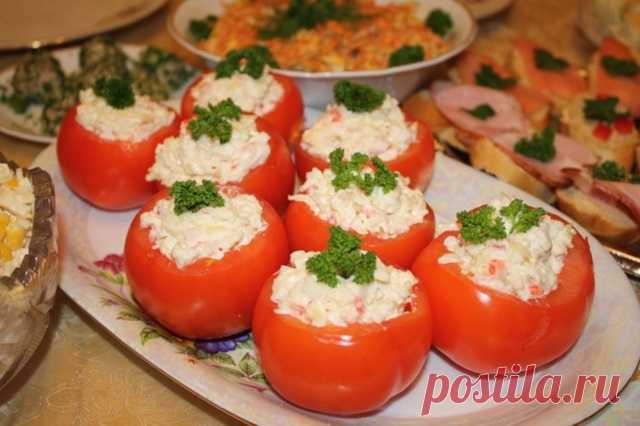 Фаршированные помидоры с крабовыми палочками — Домашняя кулинария
