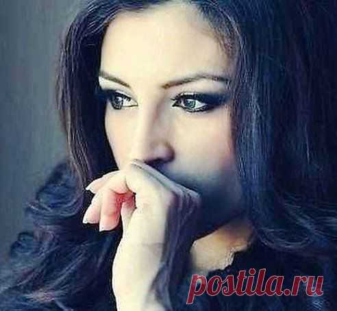 Клеймим мы лицемерие и ложь..И правду нам увидеть очень важно..Но...если маски все с людей сорвешь..Представь себе...как это будет страшно.