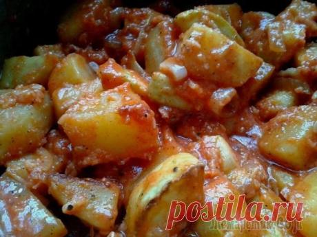 Овощное рагу из кабачков с картофелем в томате. Жареные кабачки с чесночным соусом.