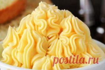 Вкусный и универсальный крем «Шарлотт». Для тортов, пирожных и под мастику Крем универсален и подходит для прослойки тортов, для их украшения, а также для украшения кексов и пирожных, и даже для наполнения эклеров и профитролей.