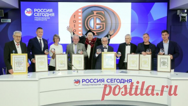 Фотокоры АПН Киселев и Редлих получили дипломы &quot;Золотого глаза России&quot;