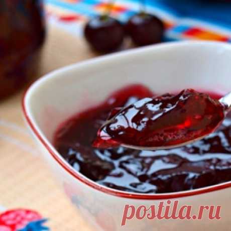 ВИШНЕВОЕ ЖЕЛЕ В БАНКАХ