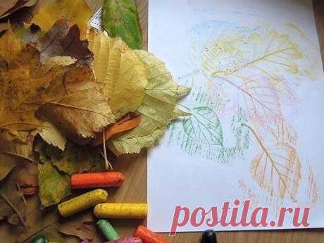 It's very simple and beautiful to draw autumn leaves