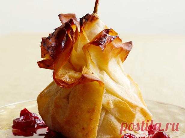 Груши с орехово-шоколадной начинкой в мешочках