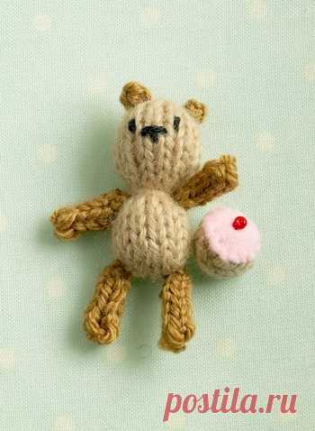 tiny knitted toys - Free knitting patterns