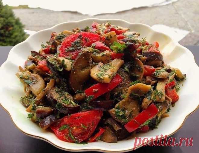 Шикарный вкусный салат из баклажан – на удивление всех гостей