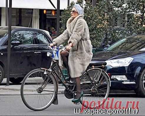 Хрен,положенный на мнение окружающих, обеспечивает спокойную и счастливую жизнь...