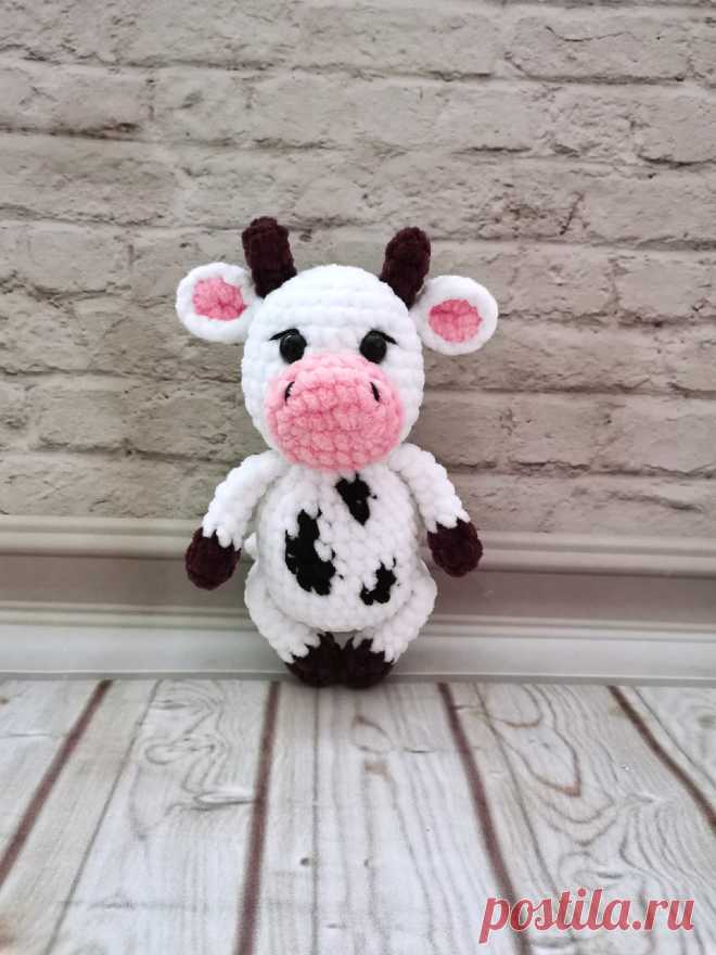 PDF Бычок Малышок крючком. FREE crochet pattern; Аmigurumi animal patterns. Амигуруми схемы и описания на русском. Вязаные игрушки и поделки своими руками #amimore - корова, коровка, телёнок, плюшевый бык, бычок из плюшевой пряжи.
