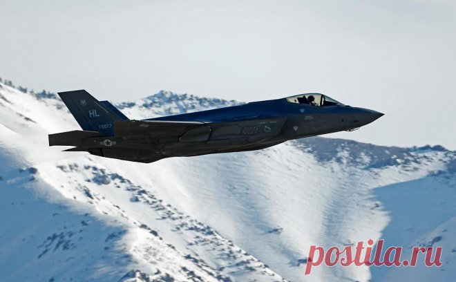 Производитель F-35 опроверг «угрозу» Трампа отменить контракт на $1 трлн. Об угрозе Трампа отменить контракт с Lockheed Martin на поставку F-35 на $1 трлн ранее сообщила корреспондент New York Post со ссылкой на источник. Ранее программу критиковал Илон Маск, называя ее слишком дорогой и невыдающейся