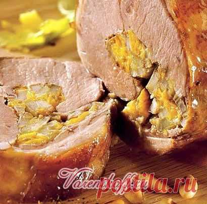 Рулет из свинины с начинкой