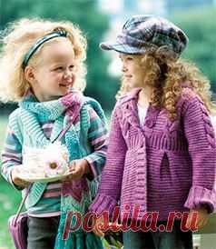 Чудесный весенний кардиган для девочки спицами