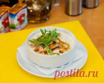 Суп с твердым сыром и гренками
