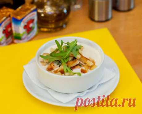 Суп с твердым сыром и гренками