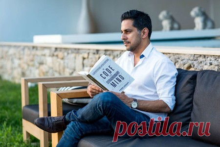 18 лучших книг для саморазвития и личной трансформации от Вишена Лакьяни Основатель Mindvalley, член инновационного совета фонда X Prize и автор книги «Код экстраординарности. 10 нестандартных способов добиться впечатляющих успехов» рассказывает о главных книгах, изменивших его мысли о бизнесе и личной жизни