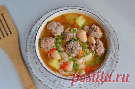 Самые вкусные рецепты: Наваристый суп с фрикадельками и овощами