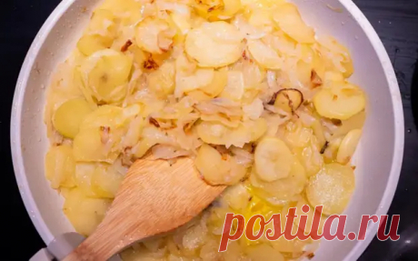 Картофель, жаренный с яблоками и луком - Будет вкусно - Медиаплатформа МирТесен