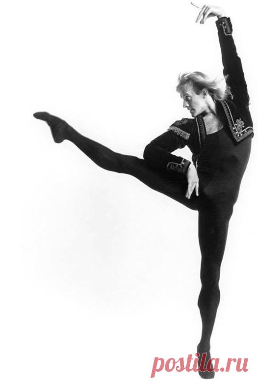 Sasun S. Ananyan:  Русский балет...  Але­к­сандр Го­ду­нов...  |  Эрмитаж / facebook