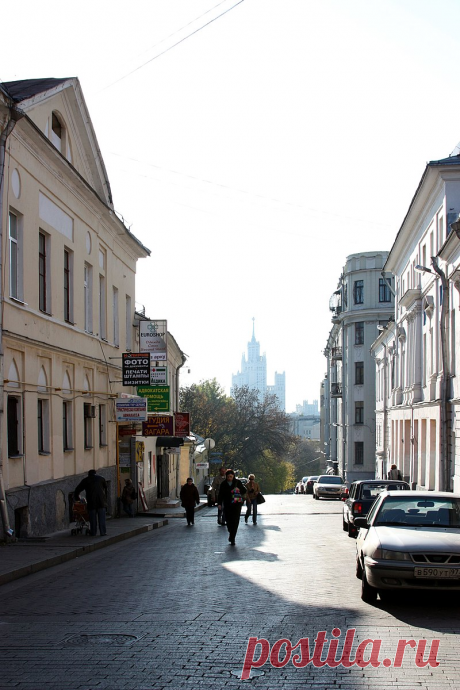 Москва. Спасоглинищевский переулок
