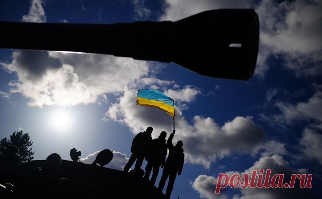 Боррель не увидел «света в конце тоннеля» по Украине. Казахстан, Узбекистан и Киргизия стали важнейшими партнерами ЕС из-за важности соблюдения санкций, хотя раньше «были в глуши», рассказал Боррель на совместном форуме. Он признал, что перспектив скорого завершения боев нет