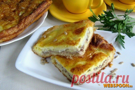 Открытый пирог с сайрой и картофелем | Рецепт открытого соленого пирога с фото | Пирог с рыбой и сыром   Пирог с рыбой 
Слоёные пироги — хорошая находка для любого стола как в праздник, так и в будние дни. Поскольку слоёное тесто довольно трудоёмко в приготовлении, его лучше купить готовое, благо полки магазинов сейчас заполнены тестом разных видов. Пироги и пиццы из него получаются лёгкими, воздушными, красивыми и румяными, просто глаз не отвести. А уж какими вкусными — ч...