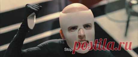 Назовите главного актёра и название фильма