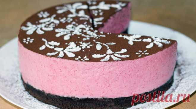 Постный шоколадный торт с вишней - ochenvkusno.com
