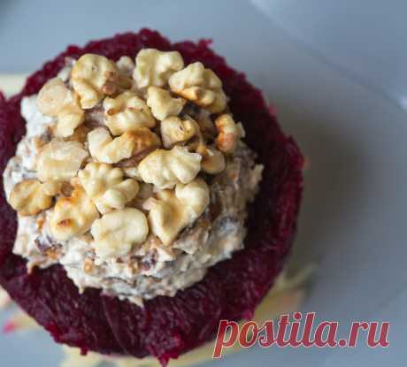 Свекольный салат с орешками