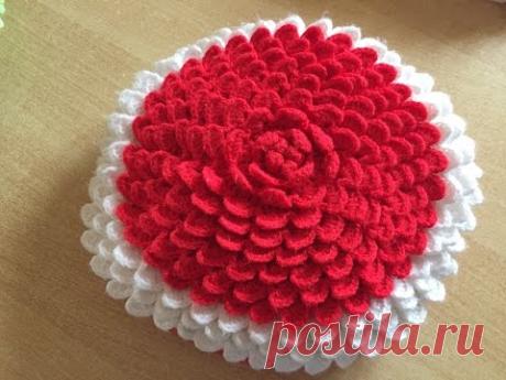 Tuto coussin, tapis petale au crochet 1/2