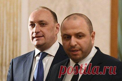 На Украине установили причастных к убийству Киреева. Следствие Государственного бюро расследований Украины установило круг лиц, причастных к убийству представителя киевской делегации на переговорах с Москвой Дениса Киреева. Отмечается, что в ходе расследования в качестве свидетелей были допрошены 20 человек, а также назначено 14 судебных экспертиз.