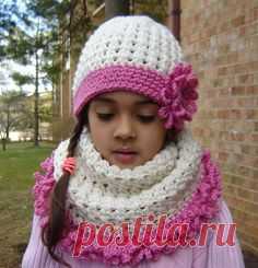 THIS IS A PDF Instant Download crochet PATTERN ONLY AND NOT A FINISHED ITEM.  The crochet hat and cowl neck set is warm and cozy, but also the latest fashion! Great gift. Have fun with your own color combinations!  This is a 3 patterns combo - hat crochet pattern, cowl neck / neck warmer crochet