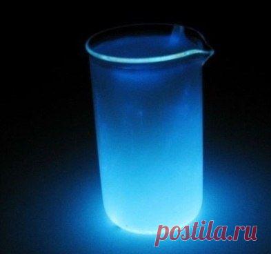 Как сделать светящуюся воду