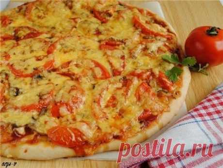 Пицца с курицей и грибами