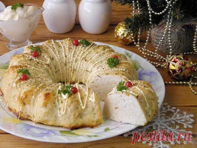 Куриное суфле: минимум затрат - отменный результат Куриное суфле – кушанье для гурманов. Самое интересное: составляющие компоненты очень просты, а получившееся блюдо вполне модно назвать деликатесом. Нежная куриная грудка просто тает во рту. И все это…