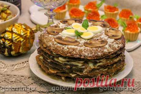 Печеночный торт с грибами. Рецепт с фото Из года в год к праздникам, а иногда и просто так, мы готовим печеночные тортики. В рецепте меняем не только печенку (говяжью, свиную, куриную), но и остальные ингредиенты печеночных коржей. Например, в этом рецепте к измельченной печени добавили сметану. Она делает печенку более воздушной и мягкой. Для прослойки пожарили лук и свежие шампиньоны. Получилось вкусно и нарядно.

