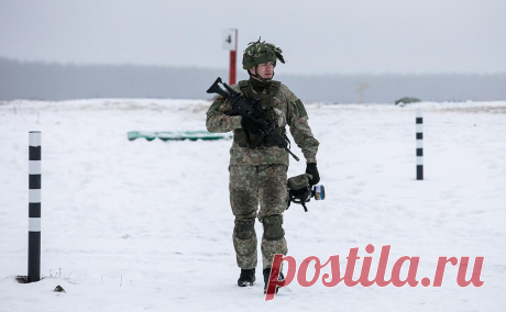 Генштаб Литвы оценил риск войны с Россией как «крайне низкий». Литовский главком счел крайне маловероятным риск войны России и НАТО. Об этом ранее предупреждал МИД Литвы. Генерал предложил всем политикам, «не имеющим нужной квалификации», заниматься своей работой