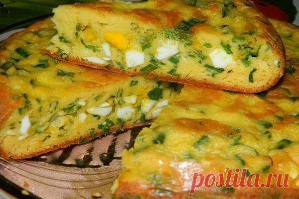 Простой пирог с зеленым луком и яйцом в мультиварке, рецепт — Вкусо.ру