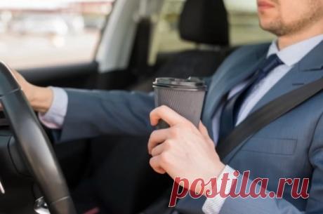 Самые вредные виды кофейных напитков Растворимый кофе формата «три в одном» специалисты называют самым вредным кофейным напитком. Такое мнение в беседе с RT высказала врач Александра Филёва.