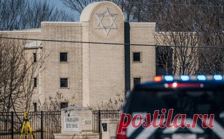 Байден назвал захват заложников в техасской синагоге актом террора. Президент США Джо Байден назвал актом террора захват заложников в синагоге в штате Техас, передает Reuters.