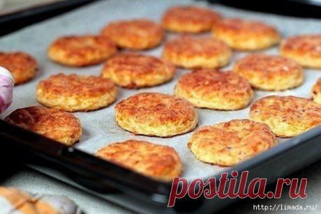 супер-печенье с беконом и сыром.